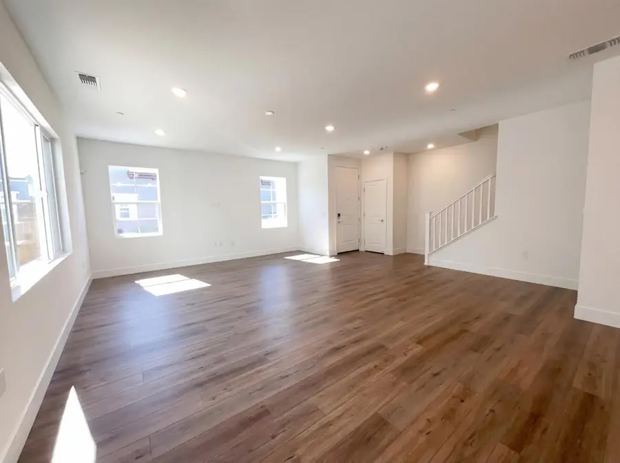 408 N Palm Springs Way, Tracy, CA 95391 - #3