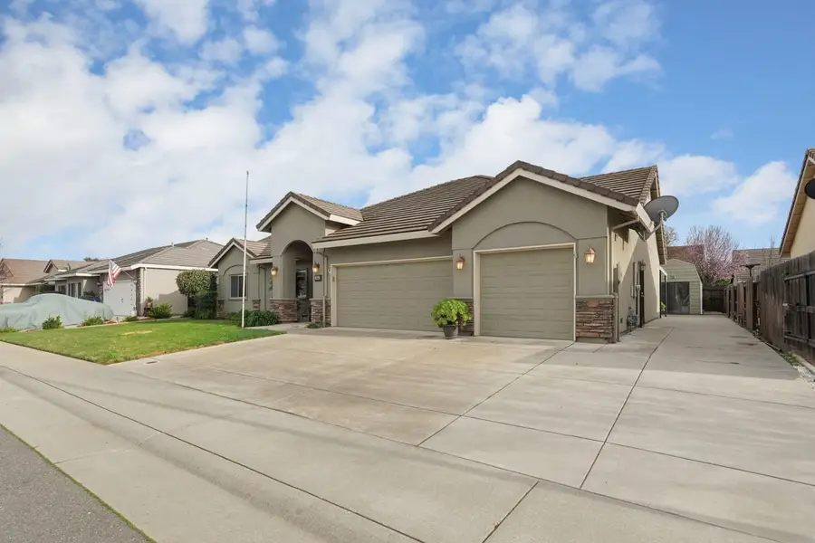 954 Stampede Trail, Galt, CA 95632 - #2