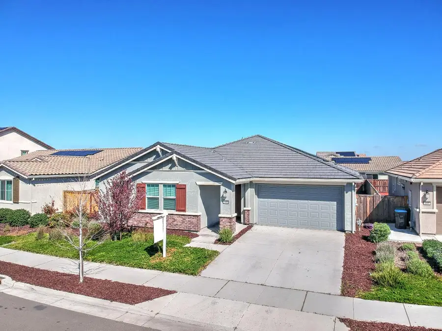 469 Central Pacific Street, Lathrop, CA 95330 - #2