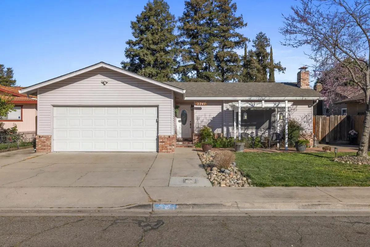 2241 Rochelle Avenue, Turlock, CA 95382 - #1