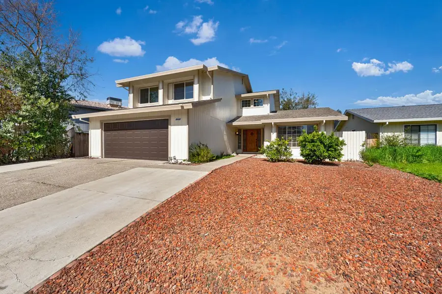 8908 Liscarney Way, Sacramento, CA 95828 - #2