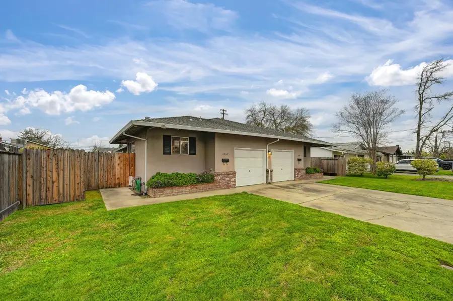 2360 Hurley Way, Sacramento, CA 95825 - #3