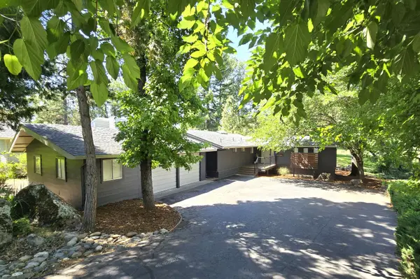 11799 Lake Wildwood Drive, Penn Valley, CA 95946