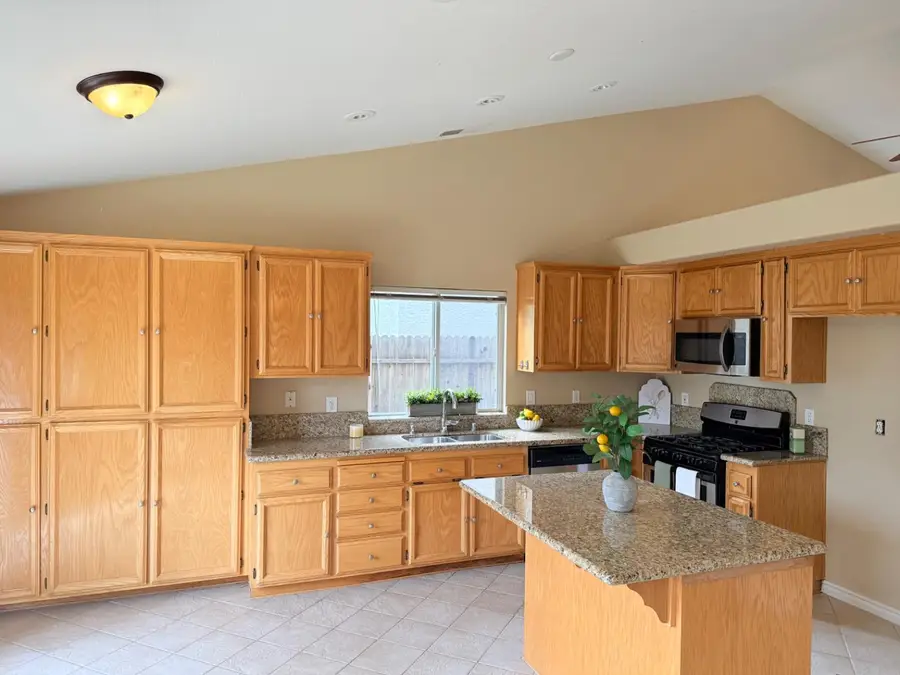 1490 Cobblestone Drive, Lincoln, CA 95648 - #3