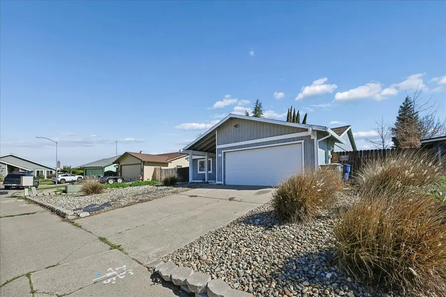 3213 Magicwoods Court, Sacramento, CA 95827 - #2