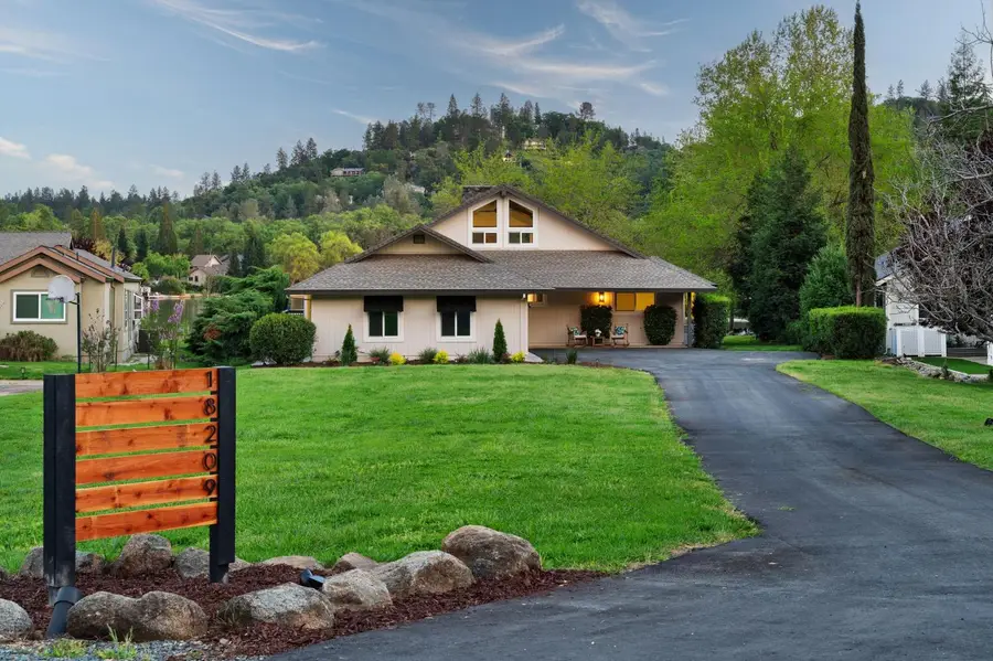 18209 Wildflower Drive, Penn Valley, CA 95946 - #2