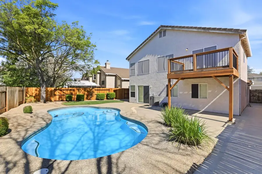 9510 Village Tree Drive, Elk Grove, CA 95758 - #2