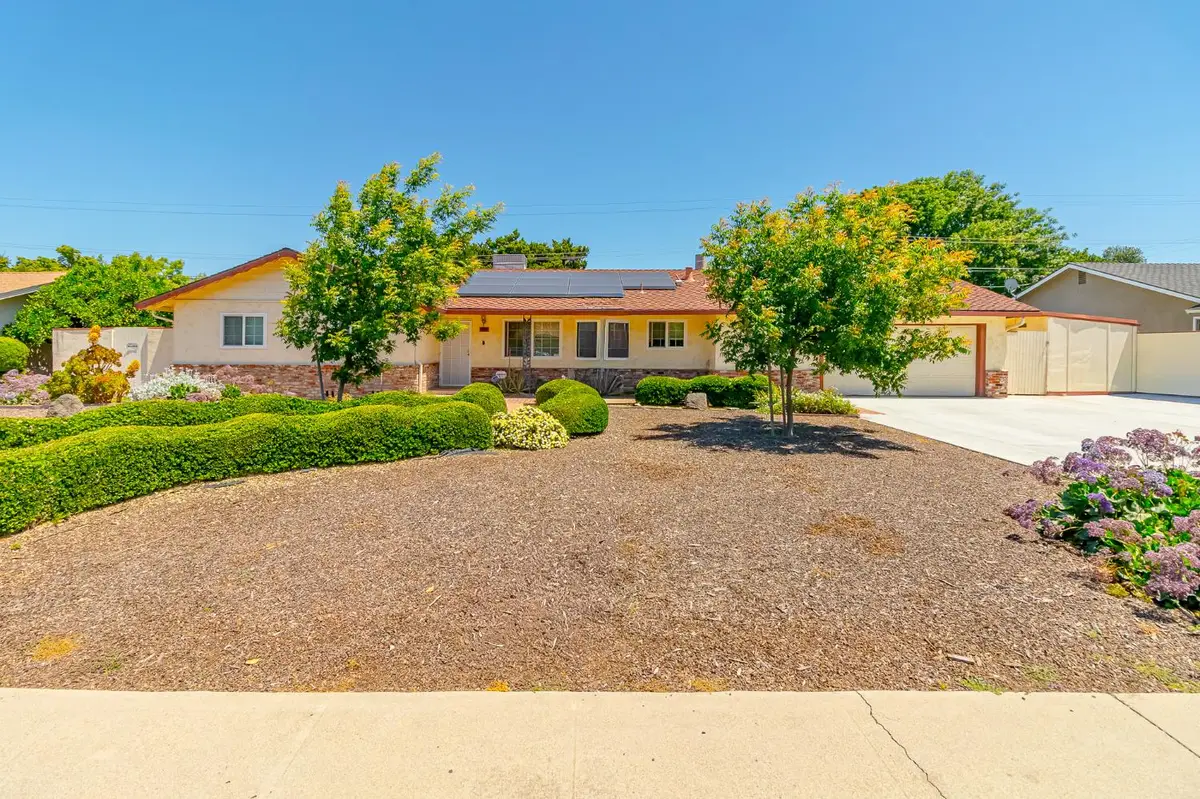 1036 Lakewood Avenue, Modesto, CA 95355 - #1