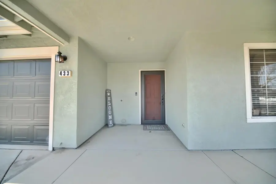 433 Sanderling Drive, Patterson, CA 95363 - #3