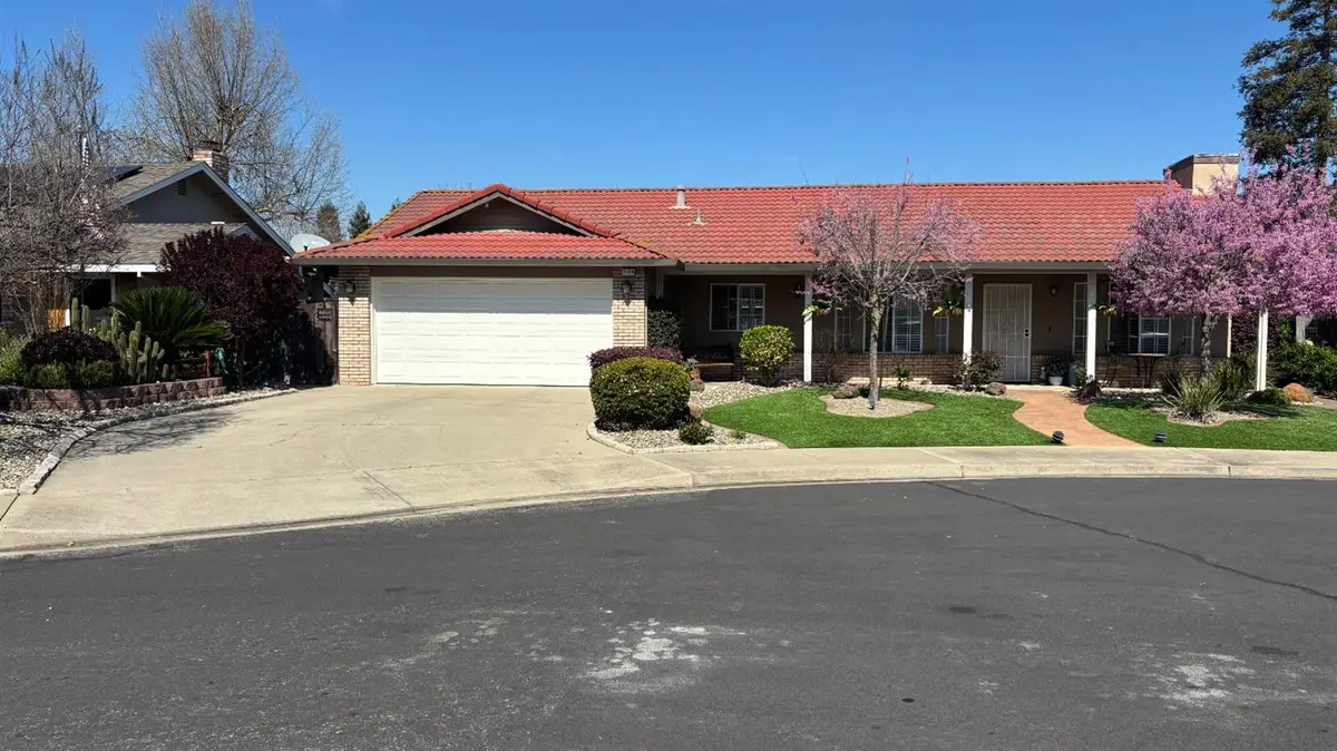 2134 Navajo Court, Oakdale, CA 95361 - #1