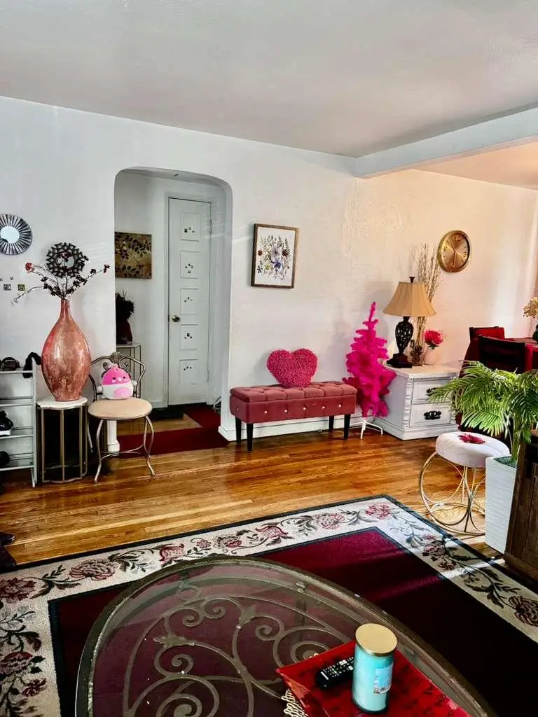 557 E 1st Avenue, Chico, CA 95926 - #1