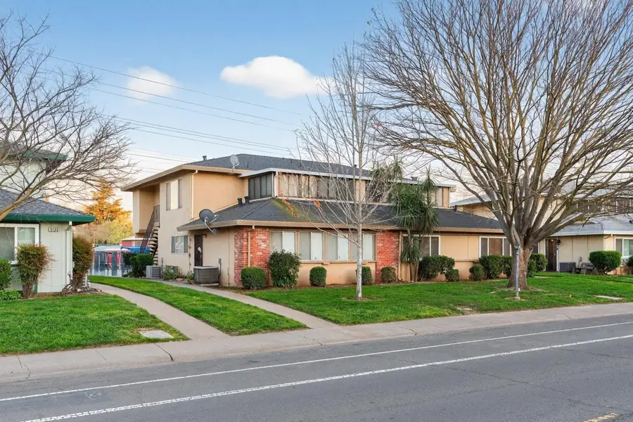 3137 Occidental Drive #4, Sacramento, CA 95826 - #2