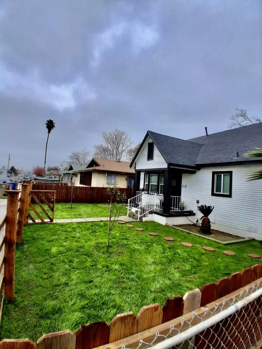 112 Woodrow Avenue, Bakersfield, CA 93308 - #2