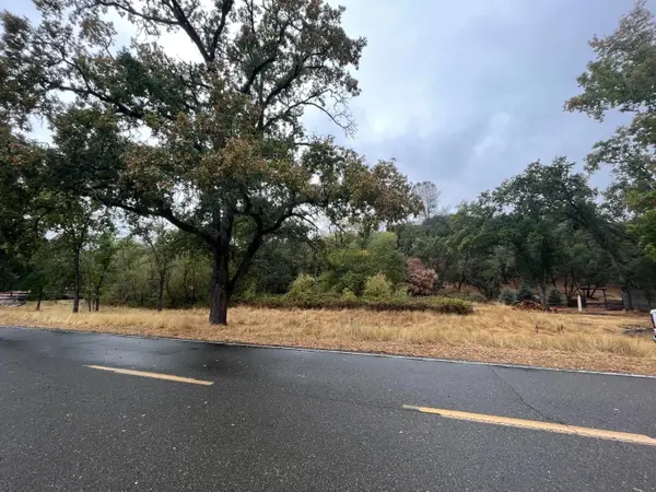 6055 Stanley Drive, Auburn, CA 95602