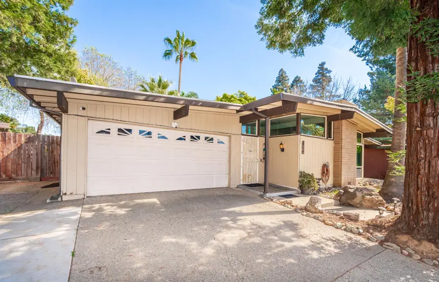 8772 Contemporary Court, Elk Grove, CA 95624 - #3