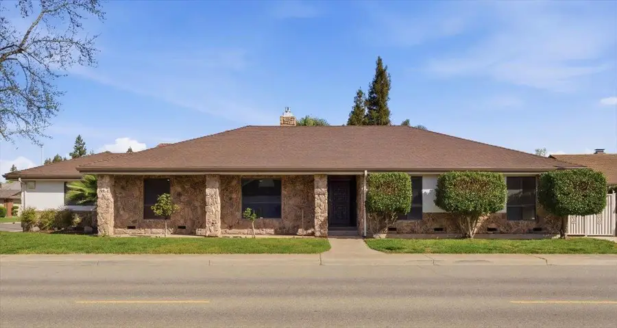 2315 W Vine Street, Lodi, CA 95242 - #3