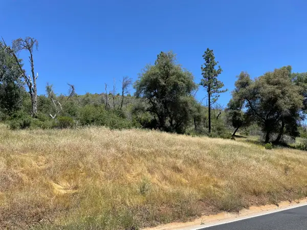 5825 Mountain Ranch Road, Mountain Ranch, CA 95246