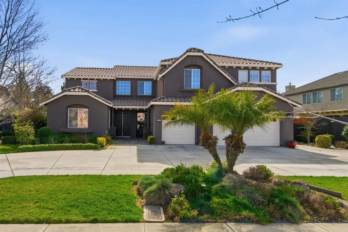 848 W Santos Avenue, Ripon, CA 95366 - #1