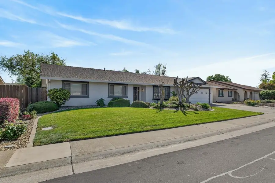 8724 Oconnell Court, Elk Grove, CA 95624 - #2