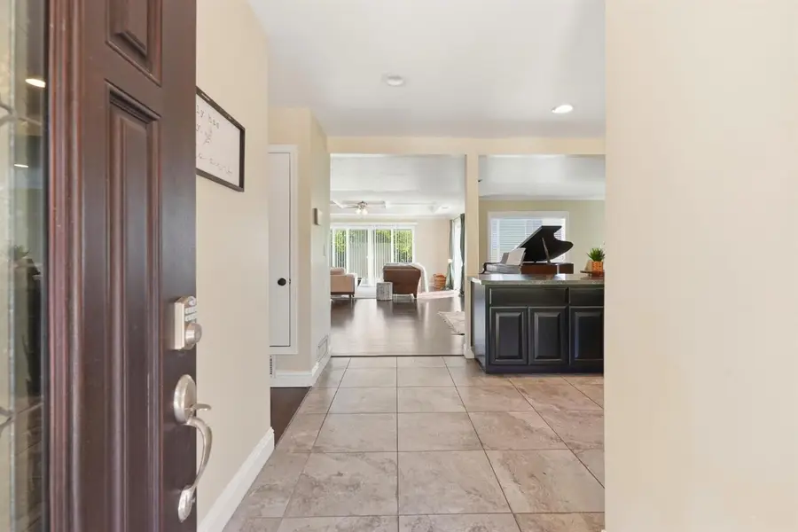 1700 Rolling Hills Road, Sacramento, CA 95864 - #3