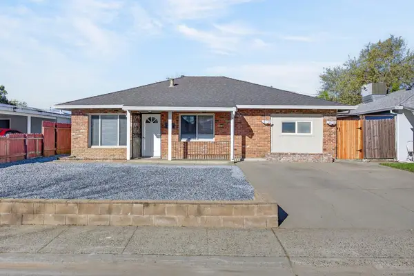 5676 James Way, Sacramento, CA 95822