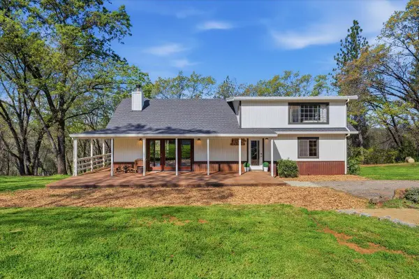 11403 Woodacre Road, Grass Valley, CA 95949