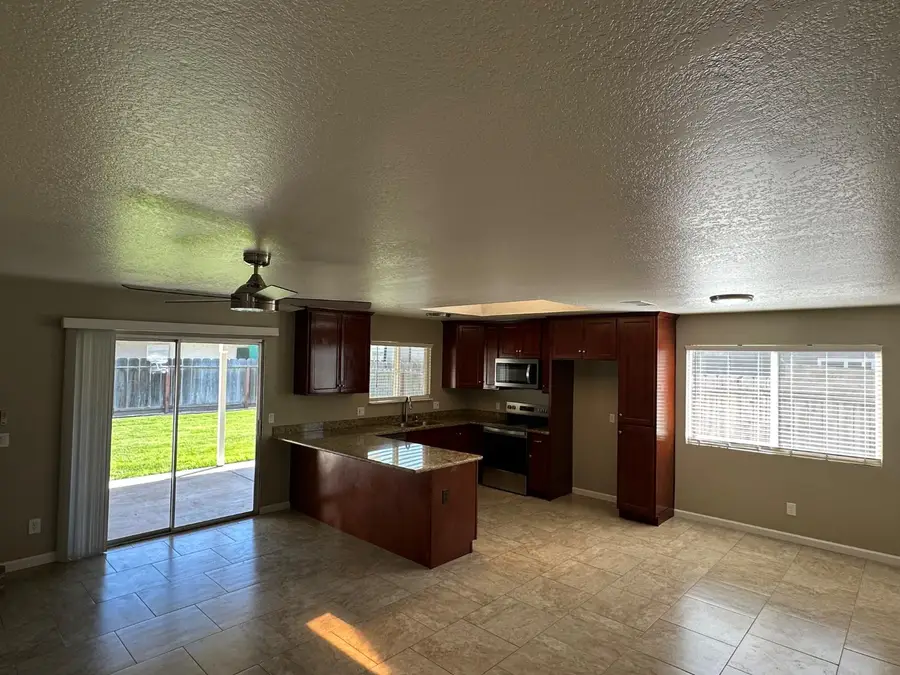 924 Kingery Drive, Ripon, CA 95366 - #2