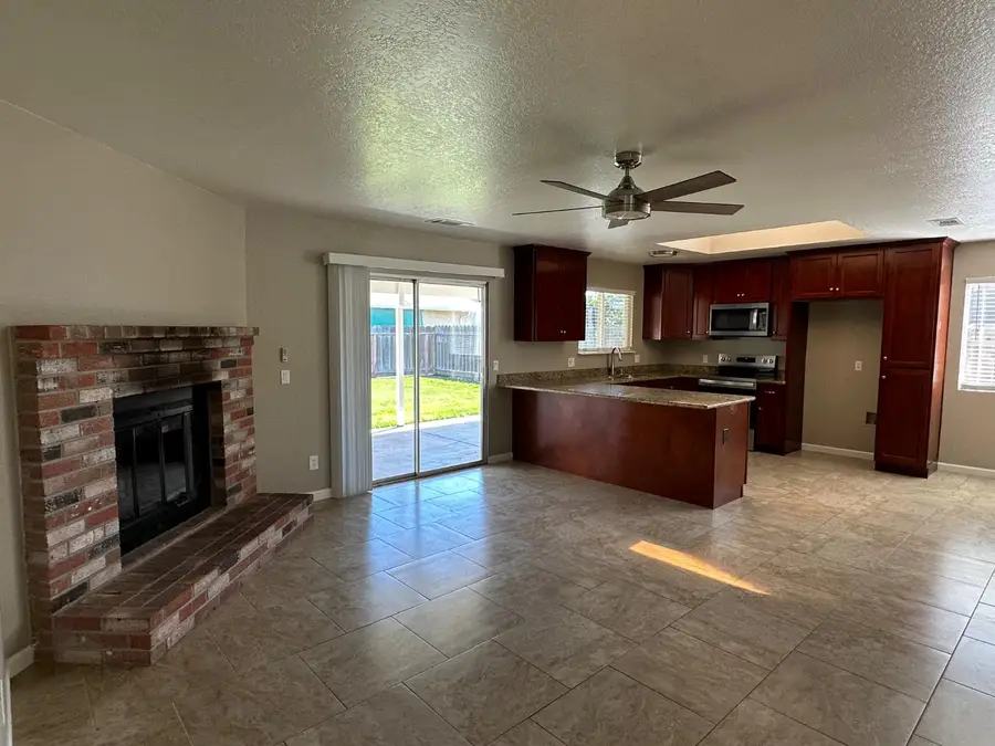 924 Kingery Drive, Ripon, CA 95366 - #3