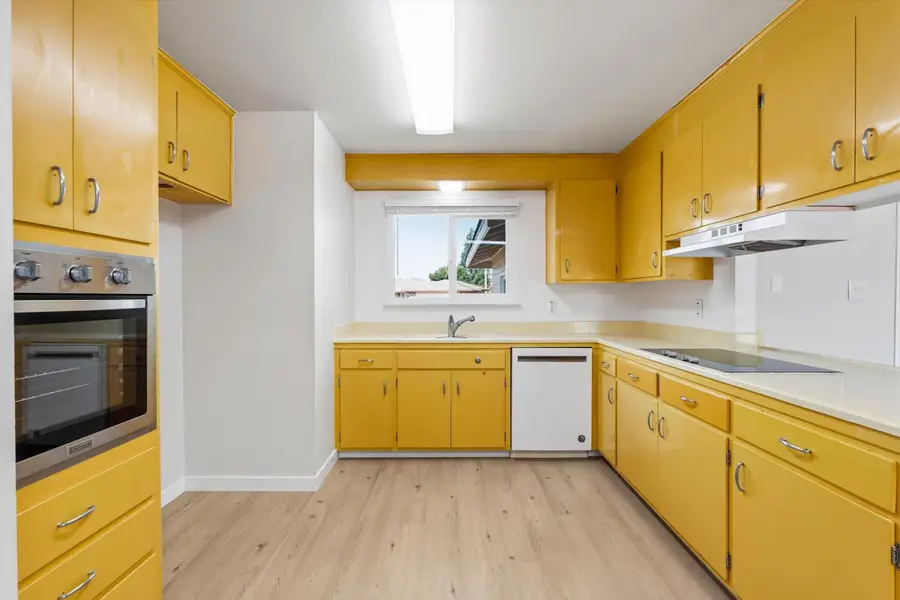 215 Ardmore Avenue, Roseville, CA 95678 - #3