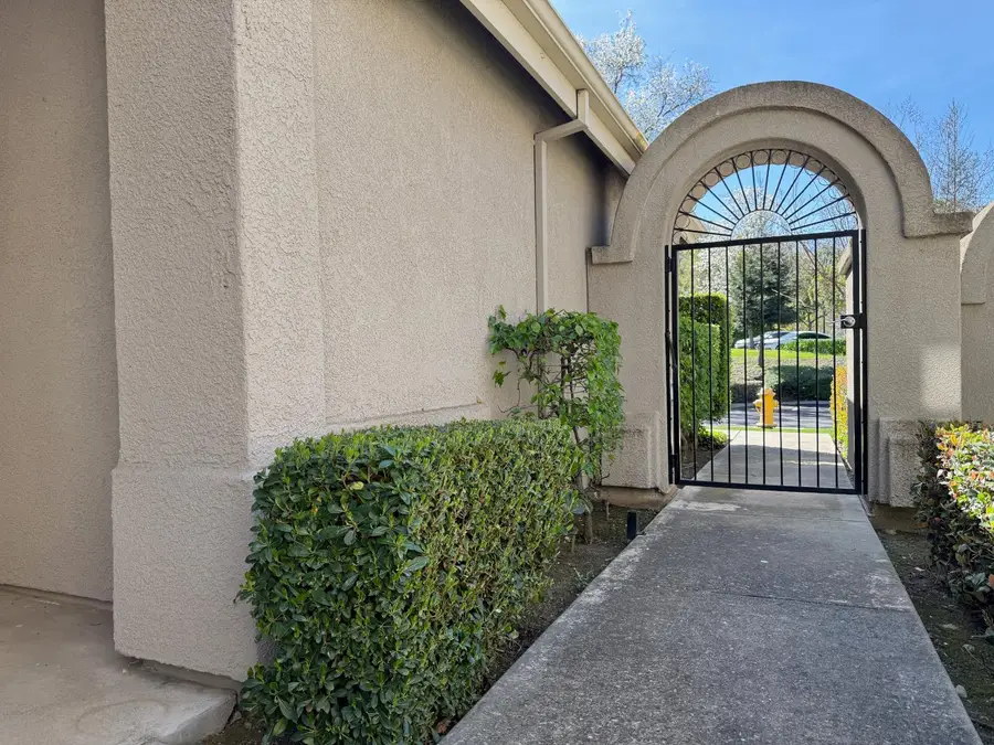 3659 Saint Andrews Drive, Stockton, CA 95219 - #2