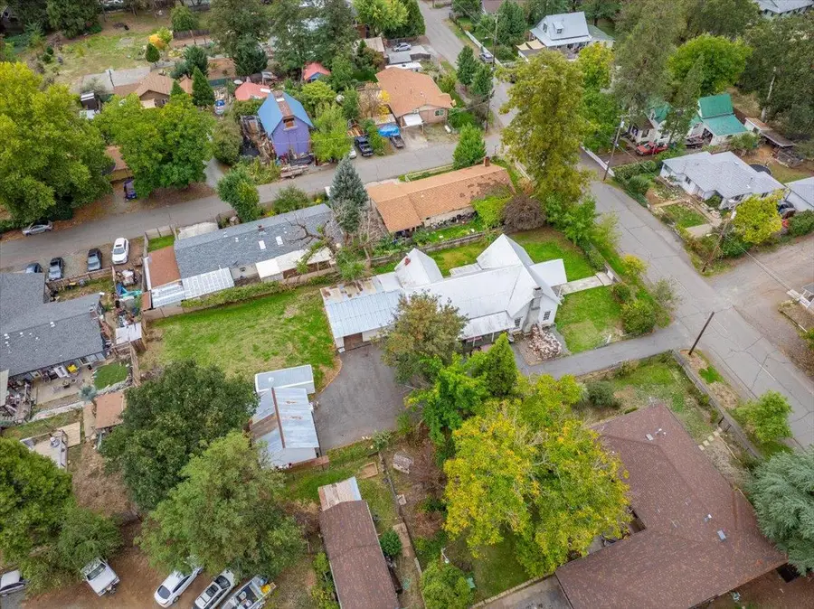 195 Mill St, Weaverville, CA 96093 - #2