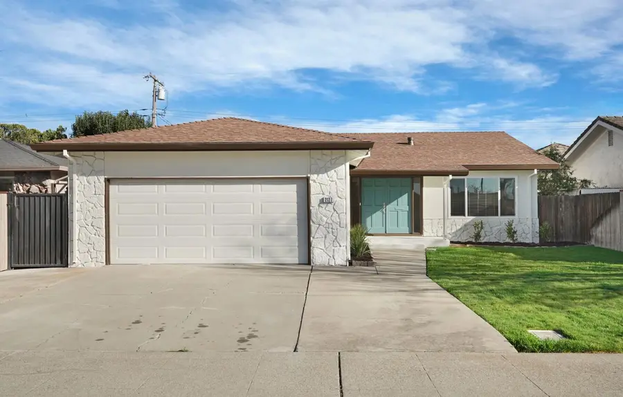 2127 Oxford Way, Lodi, CA 95242 - #2