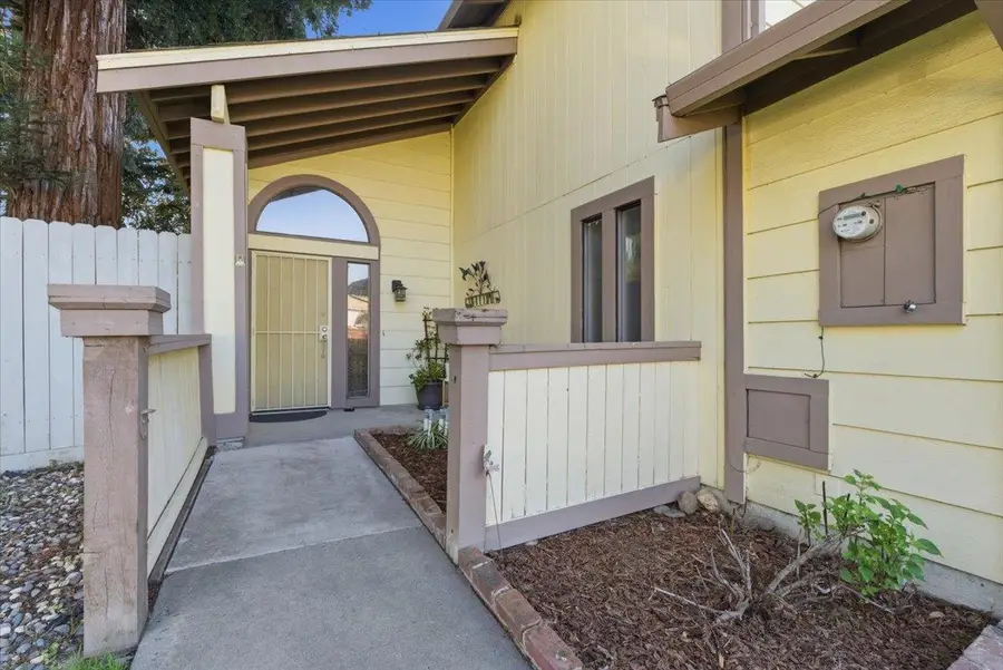 6 Eduardo Court, Sacramento, CA 95831 - #3