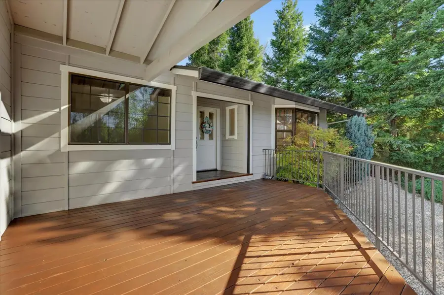 18250 Lake Forest Drive, Penn Valley, CA 95946 - #3