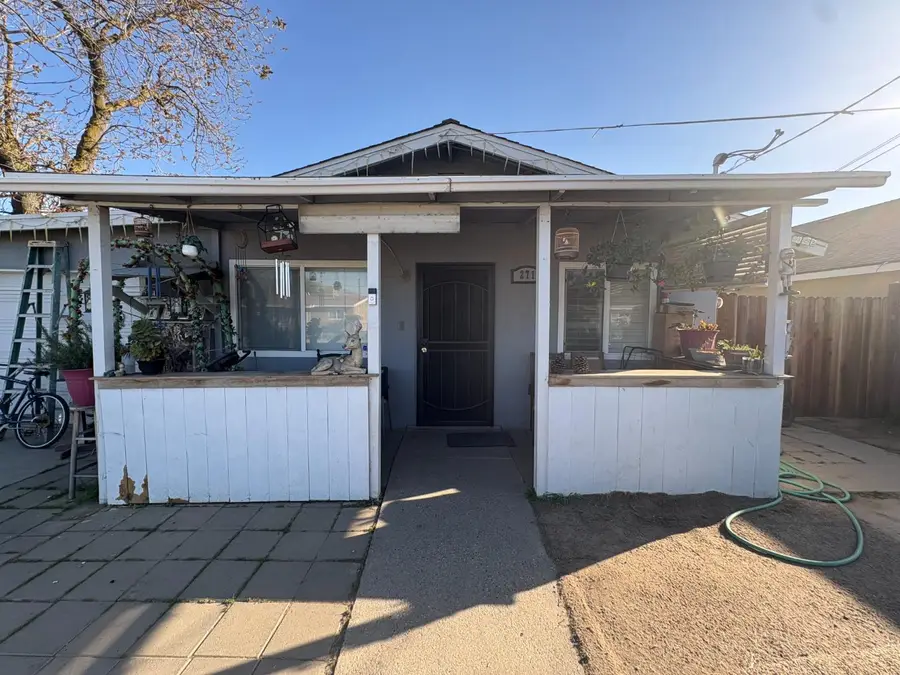 271 W Almy Avenue, Fresno, CA 93706 - #2