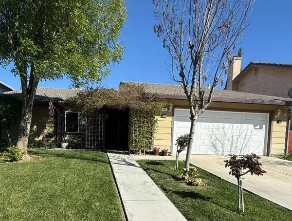 558 Cedarwood Court, Los Banos, CA 93635
