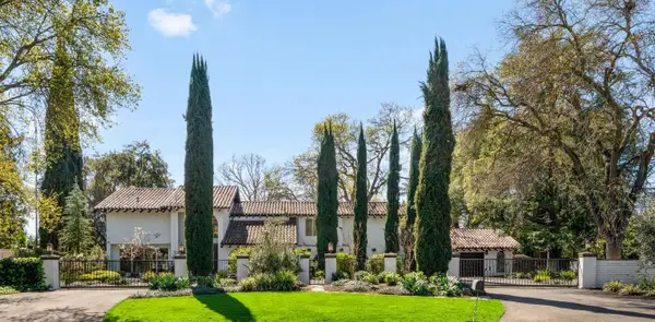 4850 Saint Augustine Drive, Elk Grove, CA 95758