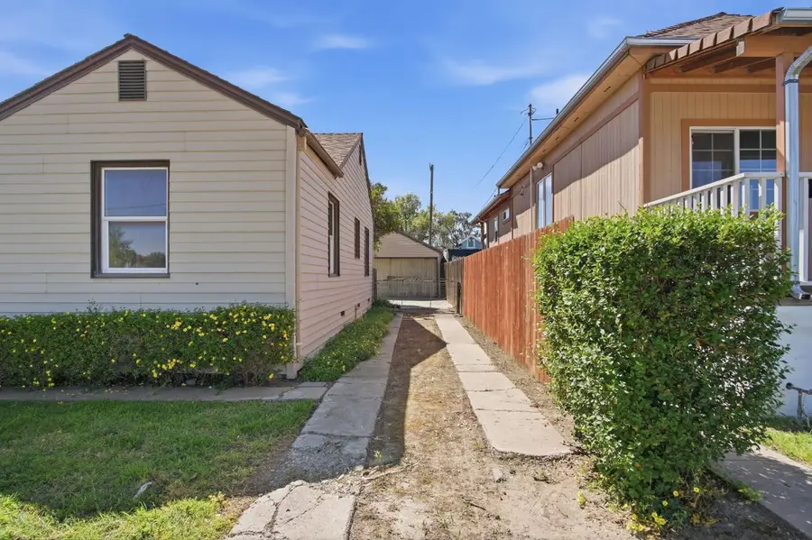 323 H Street, Los Banos, CA 93635 - #3