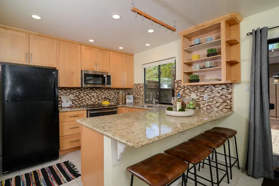 2274 Sierra Blvd #H, Sacramento, CA 95825 - #3