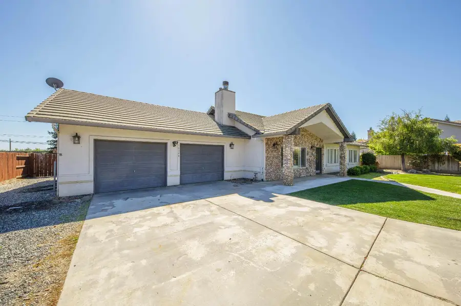 10324 Rio Sombra Court, Oakdale, CA 95361 - #3