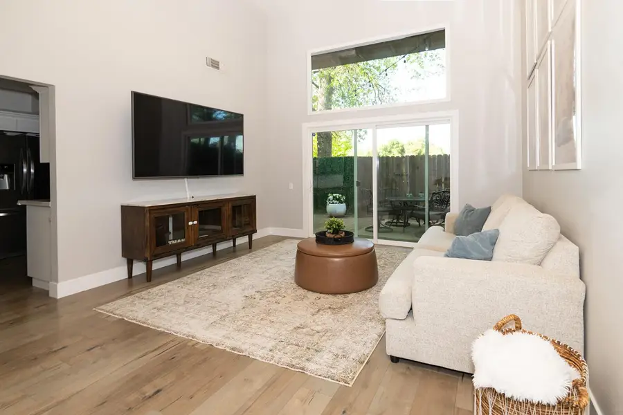 2672 Rio Bravo Circle, Sacramento, CA 95826 - #2