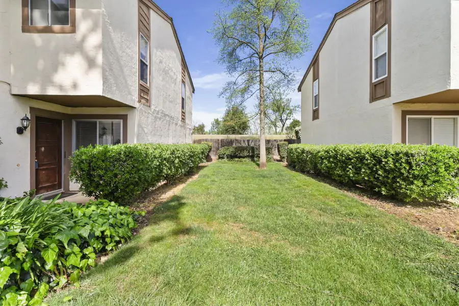 2544 Rio Bravo Circle, Sacramento, CA 95826 - #2