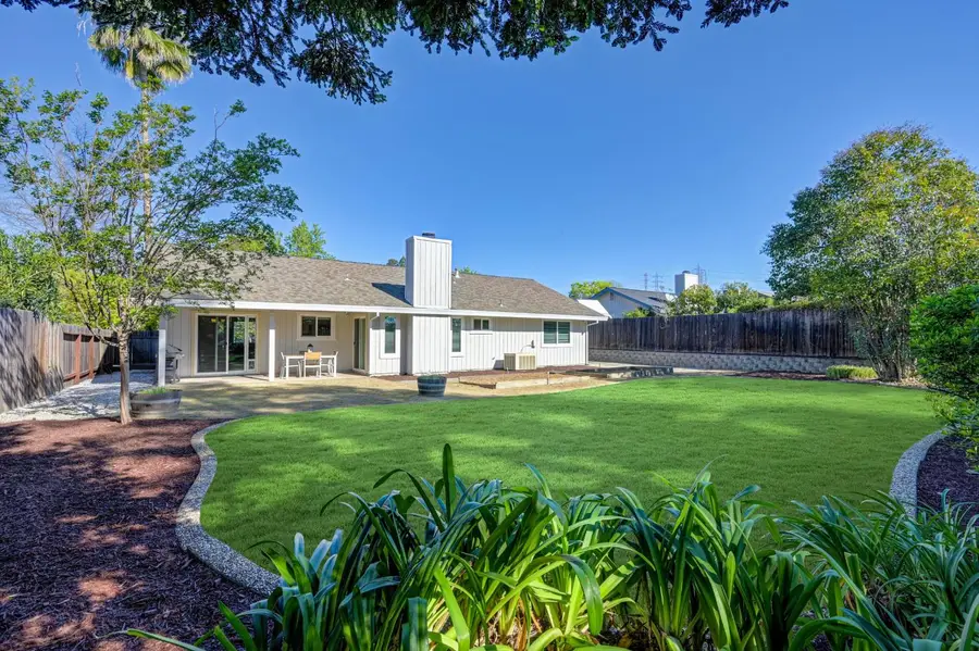 609 Willow Creek Drive, Folsom, CA 95630 - #3