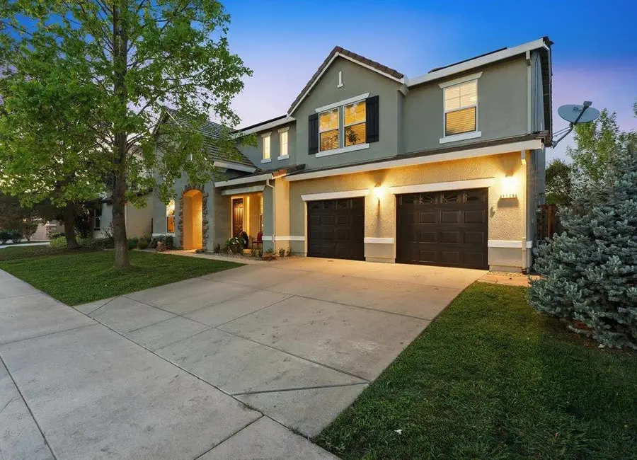 1128 Southbridge Circle, Lincoln, CA 95648 - #2