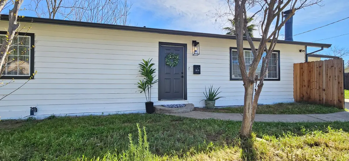 2616 Selma, Sacramento, CA 95815 - #1