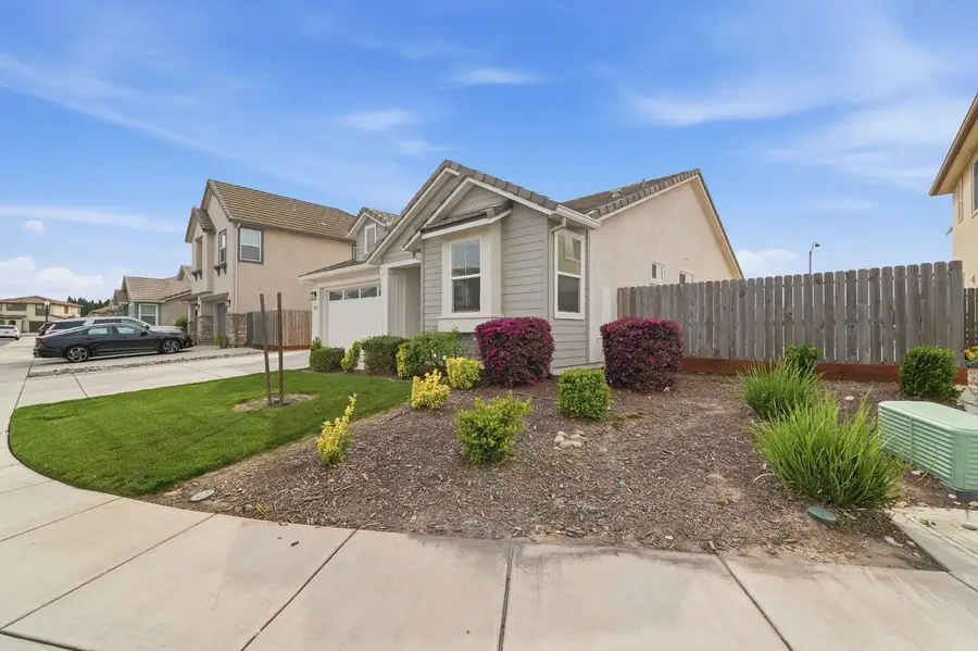 656 Chestnut Street, Oakdale, CA 95361 - #3