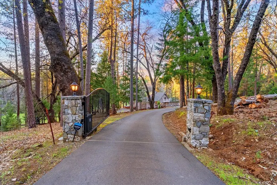 5621 Saw Mill Road, Placerville, CA 95667 - #2