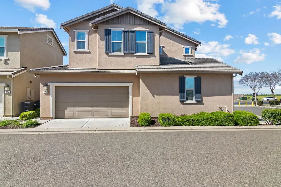 2200 Gallery Drive, Riverbank, CA 95367 - #3