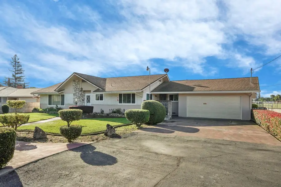 4678 E Woodbridge Rd, Acampo, CA 95220 - #2