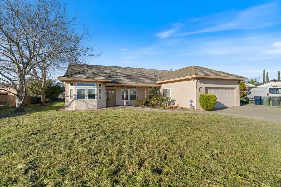 2721 Lock Avenue, Sacramento, CA 95822 - #3